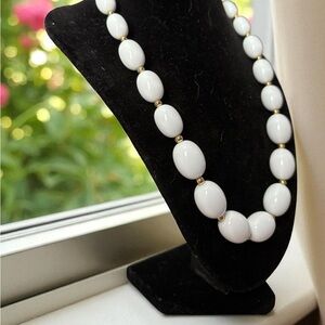 1980 s Signed Fine‎ jewelry- Vintage Glass Beaded Necklace